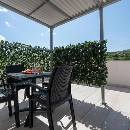 Apartament Livaja Plano