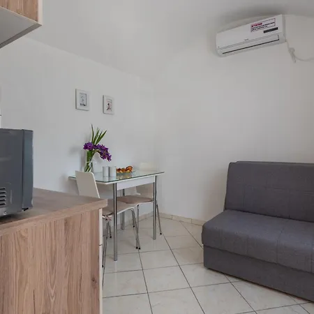 Apartament Livaja Plano