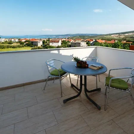 Apartament Livaja *