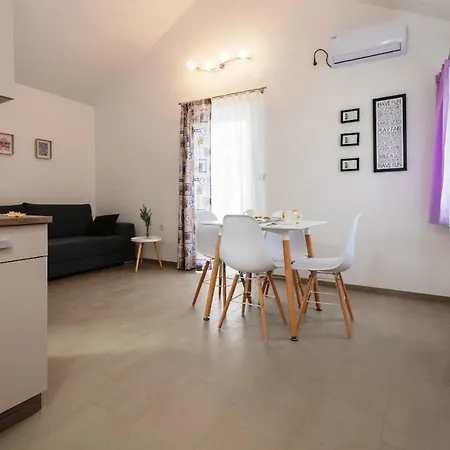 Apartament Livaja Plano